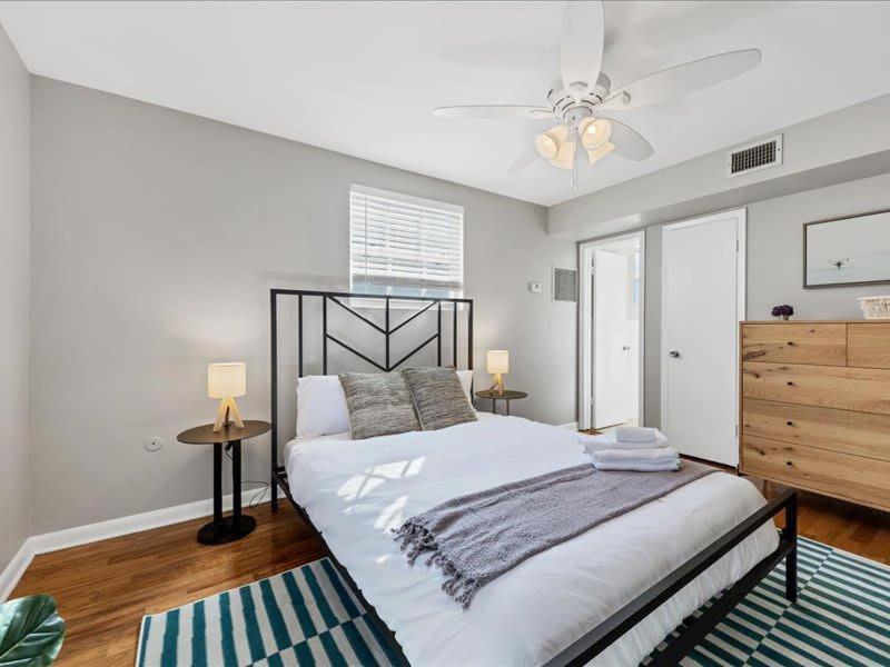 Designed And Cozy 1Br With Parking Near Stores Apartment แทมปา ภายนอก รูปภาพ